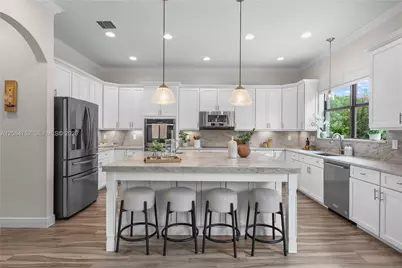 8142 Bradford Way, Parkland, FL 33076 - Photo 4