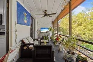 671 NE 195th St, Miami, FL 33179 - Photo 36
