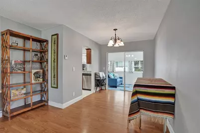 2083 SW 13th Ave, Boynton Beach, FL 33426 - Photo 14