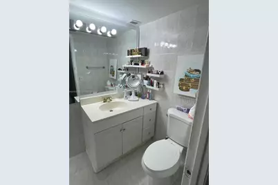 2750 NE 183rd St #1707, Aventura, FL 33160 - Photo 10