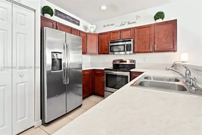 8948 W 35th Ave #8948, Hialeah, FL 33018 - Photo 10