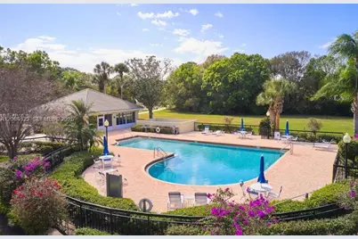 7625 SE Bay Cedar Cir, Hobe Sound, FL 33455 - Photo 8