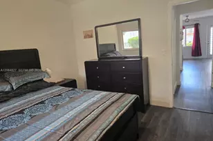 900 SW 11th Ave, Hallandale Beach, FL 33009 - Photo 10