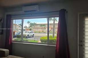 900 SW 11th Ave, Hallandale Beach, FL 33009 - Photo 14