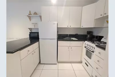 710 Washington Ave #322, Miami Beach, FL 33139 - Photo 2