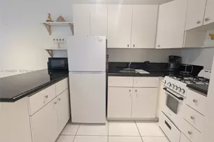 710 Washington Ave, Miami Beach, FL 33139 - Photo 2