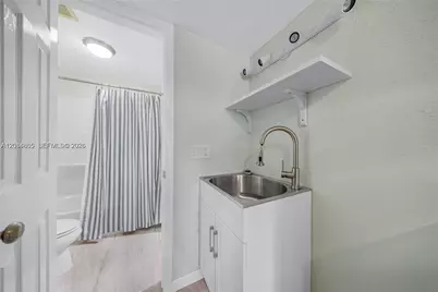 1320 NE 27th Ave #3, Pompano Beach, FL 33062 - Photo 6