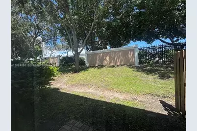6965 Julia Gardens Dr, Coconut Creek, FL 33073 - Photo 22