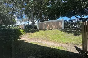 6965 Julia Gardens Dr, Coconut Creek, FL 33073 - Photo 22