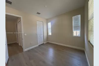 6965 Julia Gardens Dr, Coconut Creek, FL 33073 - Photo 18