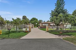 5220 SW 26th Ave, Dania Beach, FL 33312 - Photo 2
