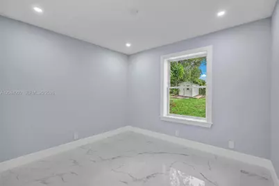 370 NW 14th St, Pompano Beach, FL 33060 - Photo 24