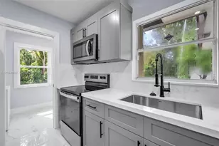 370 NW 14th St, Pompano Beach, FL 33060 - Photo 18