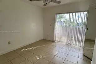 2710 W 76th St, Hialeah, FL 33016 - Photo 20