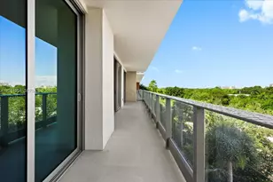 2200 Brickell Ave, Miami, FL 33129 - Photo 26