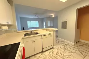 2015 SE 10th Ave, Fort Lauderdale, FL 33316 - Photo 4