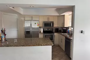 1301 NE Miami Gardens Dr, Miami, FL 33179 - Photo 8