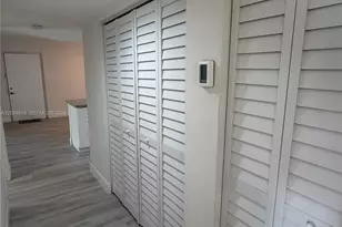 18840 NW 57th Ave, Hialeah, FL 33015 - Photo 8