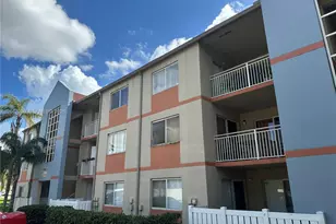 18840 NW 57th Ave, Hialeah, FL 33015 - Photo 12