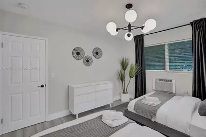 1430 16th St #1, Miami Beach, FL 33139 - Photo 24