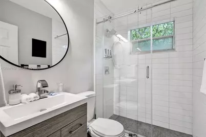 1430 16th St #1, Miami Beach, FL 33139 - Photo 30