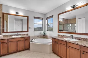 8503 NW 41 St, Cooper City, FL 33024 - Photo 4