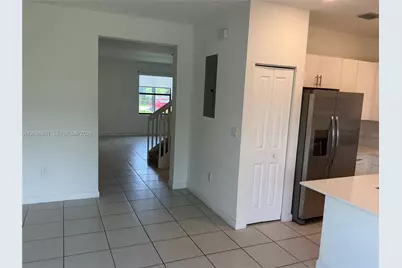 1070 SE 26th Ter #1070, Homestead, FL 33035 - Photo 6