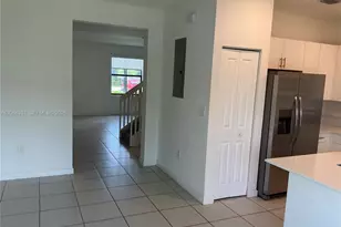 1070 SE 26th Ter, Homestead, FL 33035 - Photo 6