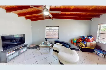 9940 SW 48th St, Miami, FL 33165 - Photo 4