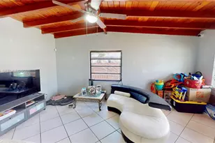 9940 SW 48th St, Miami, FL 33165 - Photo 4