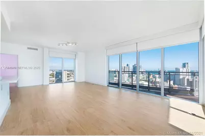 90 SW 3rd St #4004, Miami, FL 33130 - Photo 2