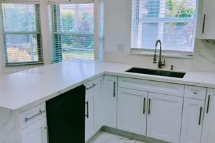 15842 SW 14th St, Pembroke Pines, FL 33027 - Photo 10