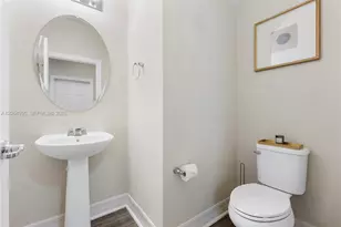2905 Olivia Ave, Lauderdale Lakes, FL 33311 - Photo 6