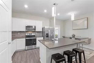 2905 Olivia Ave, Lauderdale Lakes, FL 33311 - Photo 8