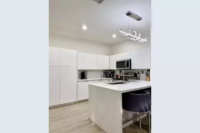 7796 NW 114th Pl, Doral, FL 33178 - Photo 10
