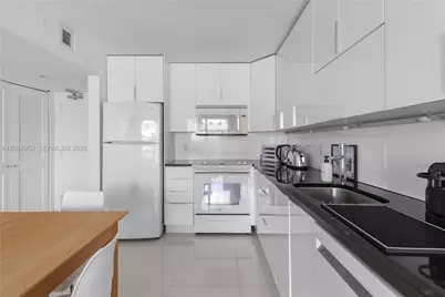 345 Ocean Dr #607, Miami Beach, FL 33139 - Photo 14