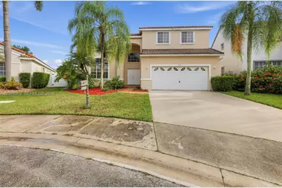 335 Cambridge Dr, Weston, FL 33326 - Photo 1
