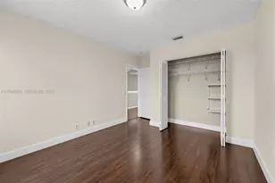 335 Cambridge Dr, Weston, FL 33326 - Photo 22