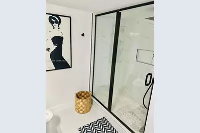 600 Parkview Dr #1018, Hallandale Beach, FL 33009 - Photo 12