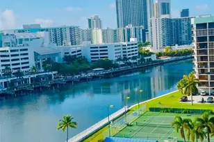 600 Parkview Dr, Hallandale Beach, FL 33009 - Photo 2