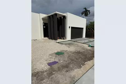 2920 SW 104th Ct, Miami, FL 33165 - Photo 2