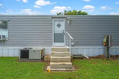 18750 SW 344 Terrace, Lot#150, Homestead, FL 33034 - Photo 22