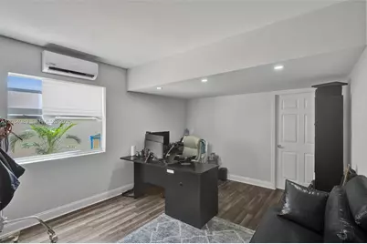 685 NE 206th Ter, Miami, FL 33179 - Photo 18