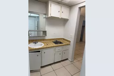 7010 NW 186th St #5-121A, Hialeah, FL 33015 - Photo 6