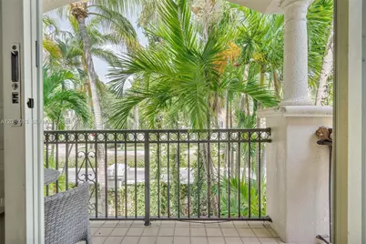 1382 Harbor Vw W #0, Hollywood, FL 33019 - Photo 24