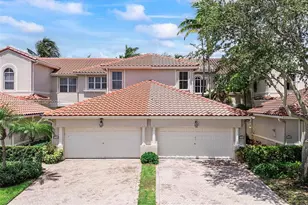 1382 Harbor View W, Hollywood, FL 33019 - Photo 1