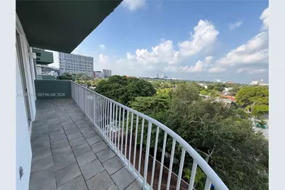 2550 SW 27th Ave #606, Miami, FL 33133 - Photo 2