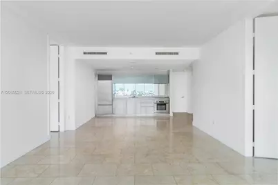 1040 Biscayne Blvd #1806, Miami, FL 33132 - Photo 12