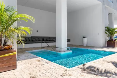1040 Biscayne Blvd #1806, Miami, FL 33132 - Photo 34