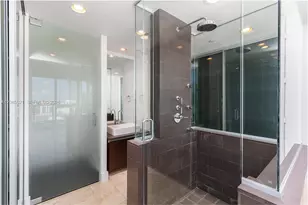 1040 Biscayne Blvd, Miami, FL 33132 - Photo 20